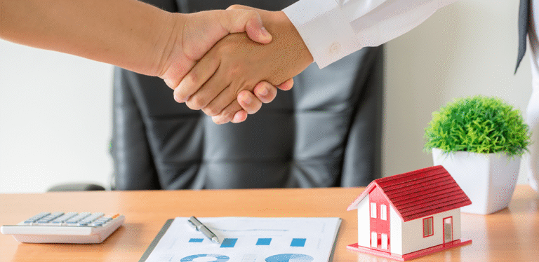 Comprar um Imóvel em Chapecó - Saiba como uma Imobiliária pode te Ajudar no Processo de Compra de um Imóvel