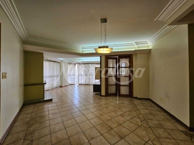 6F5BD853-1051-4F28-9F64-DECDA0335BEC
