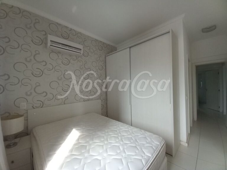 EFD2C207BF0B1CABC1563791E9F3BB8E