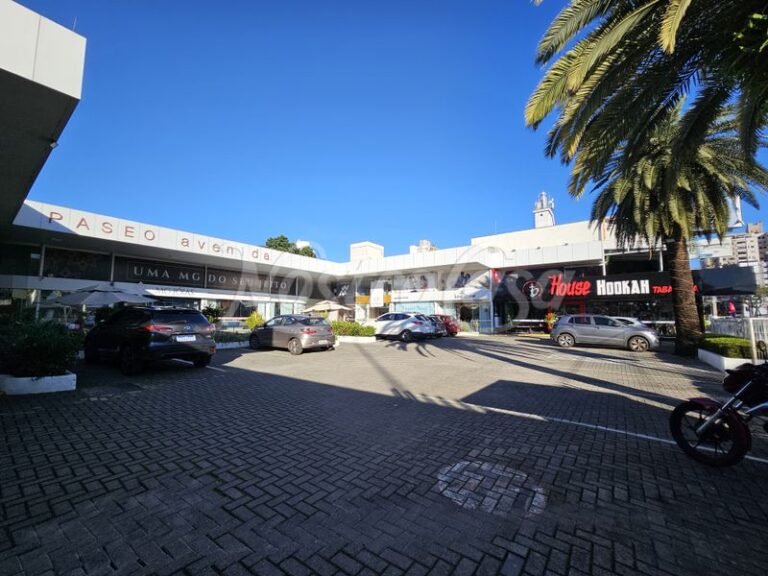 PASEO AVENIDA FACHADA 02.JPG